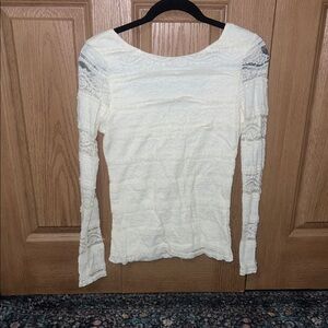 H&M Cream Lace Long Sleeve Top